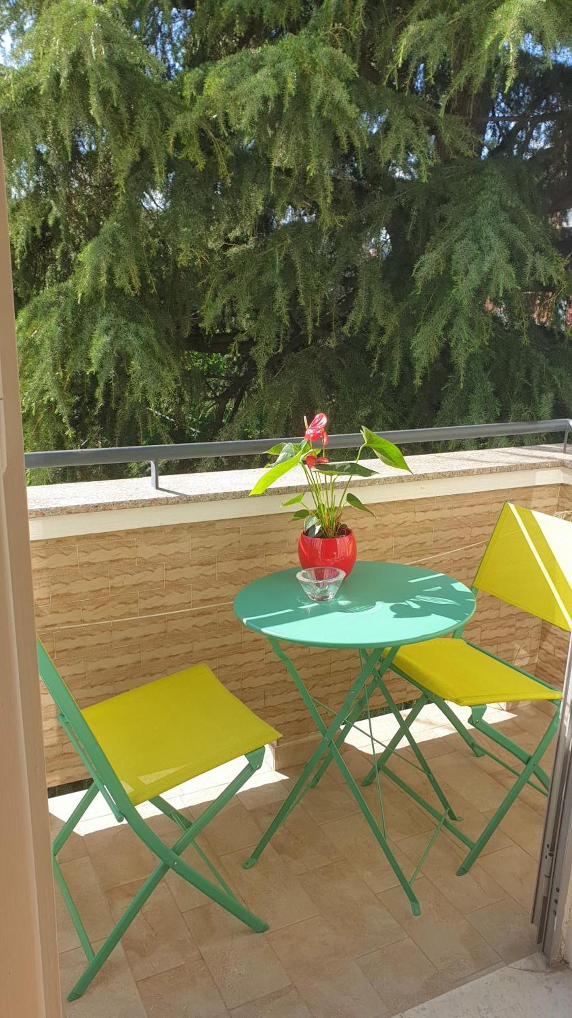 "Casa Mafalda" Zona Stazione - Centro Storico - Teatro Con Parcheggio Interno Imola Luaran gambar